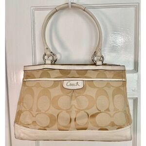 Coach Park Signature Carryall / Khaki C Monogram Canvas White Leather Trim 2010s